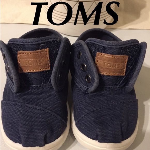 Toms Other - TOMS infant/toddler shoes Sz T5 navy blue no lace